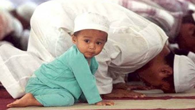 Mempercepat Sholat Jika Ada Tangisan Anak - aqiqah seumur hidup sekali